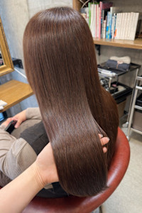 ロングヘア×オレンジカラー