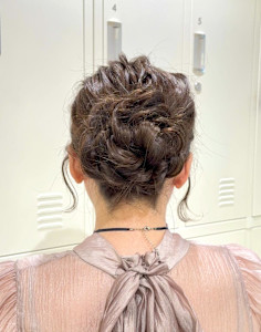 【定番パーティーヘア】