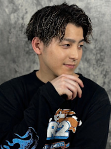 【波巻きスパイラル】アップバング×ツーブロックフェード