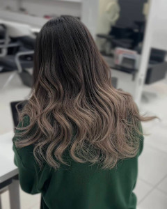 グラデーションシアーベージュ