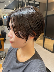 ショートボブ