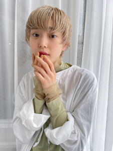 ブロンドショート/ベリーショート/ショート/ホワイトベージュ