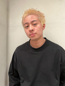 メンズ ホワイトブロンド スパイキーショート 