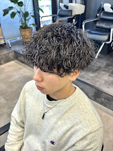 【強め波巻きスパイラル】セットが楽なメンズパーマ