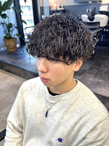 【強め波巻きスパイラル】セットが楽なメンズパーマ