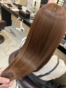 レイヤーロング美髪くびれワンカールシルキーベージュ