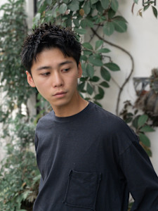 メンズスパイキーショートパーマ