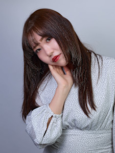  Quiet Luster｜艶で魅せる透明感グレージュレイヤ