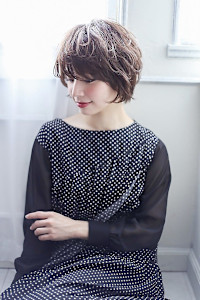 ショートマッシュ×オリーブグレージュ×ショートパーマ