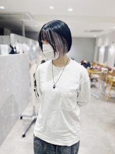 ショートボブ.ショートレイヤーボブ.インナーカラー.ブリーチ