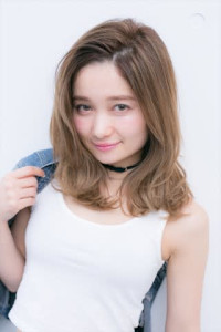 バングなしのゆるふわウェーブ