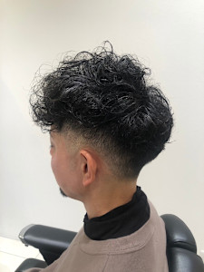 【麻布十番/メンズカット】フェード　パーマ　前髪長め