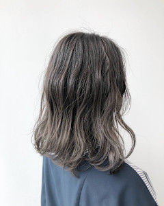 グレージュカラー