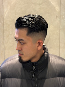 サイドパートスキンフェード