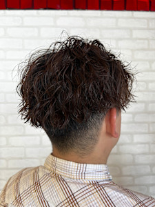 無造作ツイストスパイラル×低めフェード