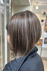 ホワイトグレージュハイライト