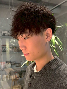 ツイストパーマ フェードカット ツーブロック スペインカール