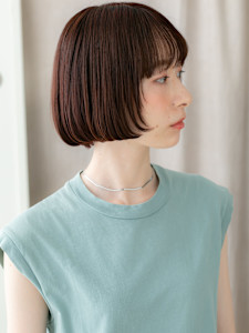 ボルドーカラー姫カット切りっぱなしシャギーボブ30代40代