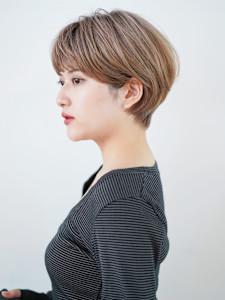 前下がりショート・ボブ/絶壁解消/前髪あり/40代/30代