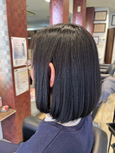 ミディアムボブスタイル - エル美容室掲載