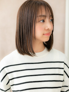 ココアブラウン美髪艶感ストレート前下がりボブディ20代30代
