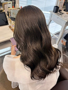 オリーブベージュ/オリーブグレージュ/赤味消しカラー