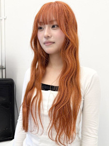 黒髪クラゲヘアーオリーブグレー小顔ココアベージュロングヘア