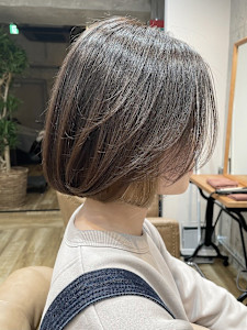 【 t o t . 】インナーカラーxシンプルボブ☆