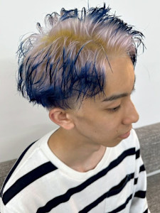 ブリーチ デザインカラー ホワイト ブルー ルーツカラー