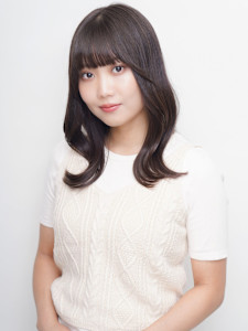 顔周りレイヤー 韓国風ゆる巻き 髪質改善カラー 暗髪 20代