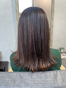 ナチュラルロングヘア【縮毛矯正】