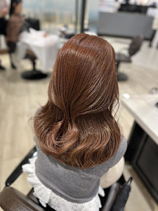 Mako ピンクベージュ ブリーチなし 透明感 銀座