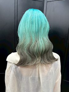 エンドカラー　デザインカラー　ケアブリーチカラー　ウルフ