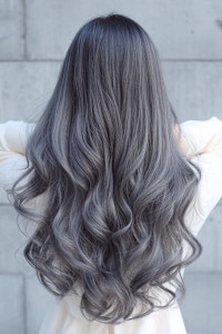 上品で透明感のある艶髪へ