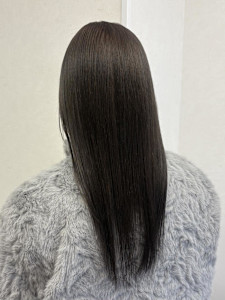 ワンカラーおすすめ透明感ある暗めアッシュブラウン