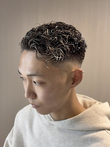 海志/極道パーマ/スキンフェード/メッシュ/大宮