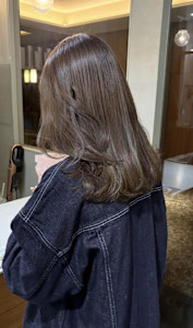 《花屋併設》レイヤーカット/明るめグレージュ