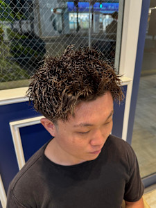 スパイキーショート/スパイキーパーマ