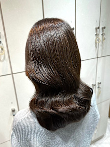 20代30代40代艶髪くびれミディアムレイヤー鶴見