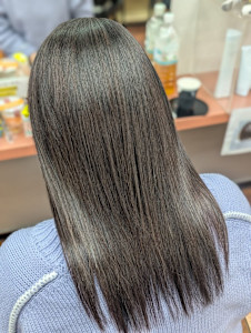 ◆ 髪の芯から「再構築」する贅沢ケア