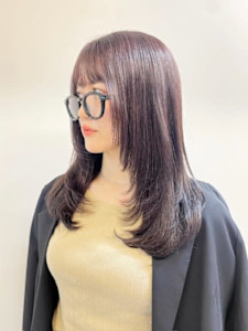 レイヤーカット×ボルドーカラー