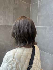 春にピッタリオリーブベージュ