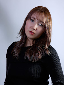 Warm Glass｜透明感×顔周りレイヤー