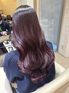 ツヤ感溢れる☆カシスピンクカラー