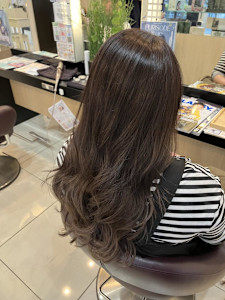 レイヤーロング美髪くびれワンカールシルキーベージュ