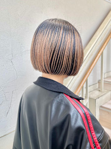 【morio成増 セリザワ】ぱっつんボブ プレイングカラー