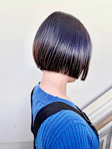 【morio成増 セリザワ】ぱっつんボブ プレイングカラー