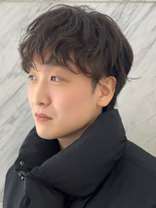 メンズカラー アッシュブラウン ニュアンスパーマ 20代