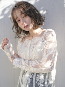 波巻きミディ×シアグレージュ 髪質改善 ミルクティーブラウン