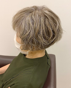 エレガントに魅せるグレーハイライト - アフロディーテ　泉中央店掲載